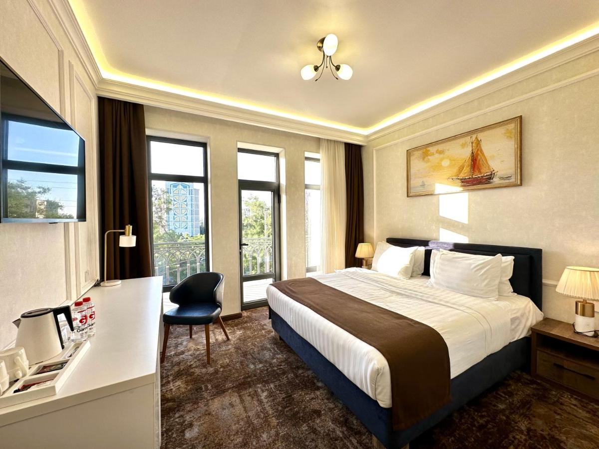Garnet Hotel Ташкент Екстер'єр фото