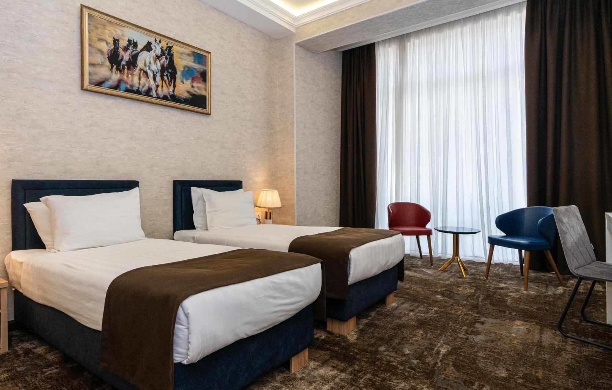Garnet Hotel Ташкент Екстер'єр фото