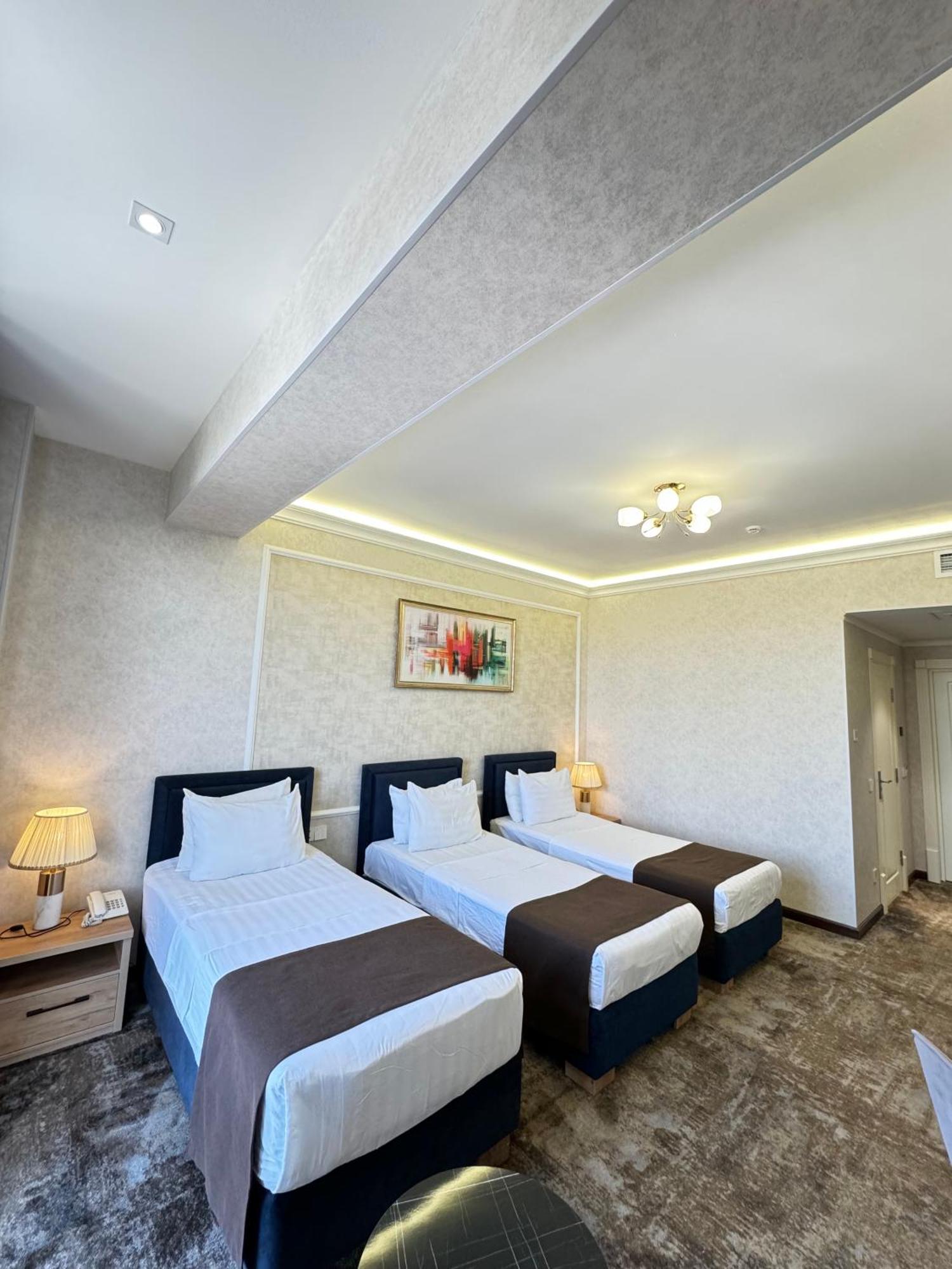 Garnet Hotel Ташкент Екстер'єр фото